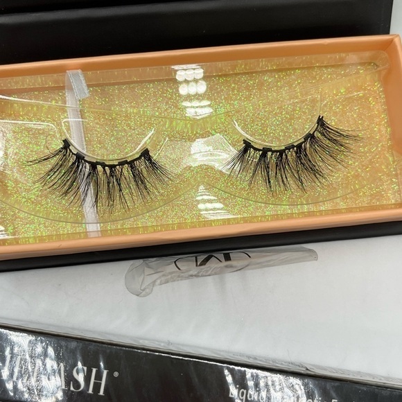 Moxielash Magnetic Mink Lashes: Sassy Lashes 1 Pair of 30 Reusable All Day Wear - Picture 5 of 8